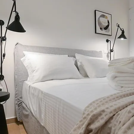 Syra Di Giovanni 公寓