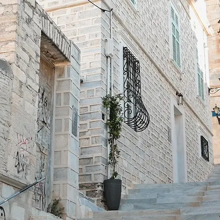 Syra Di Giovanni 公寓