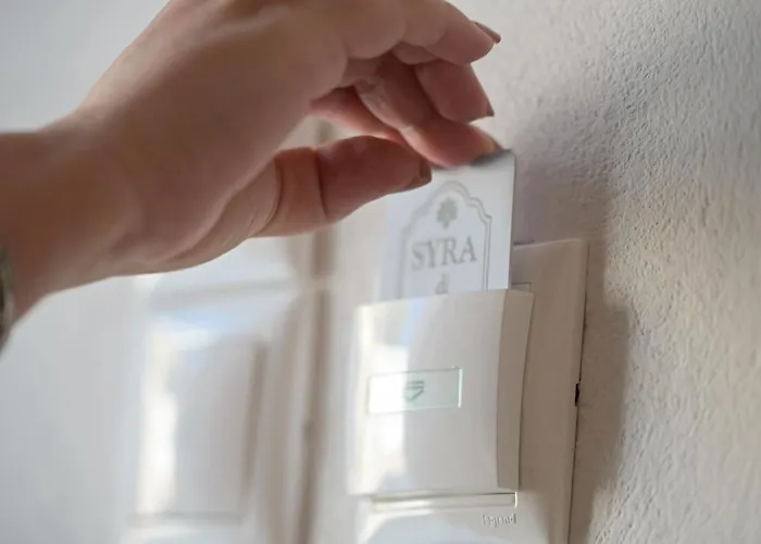 Daire Syra Di Giovanni *